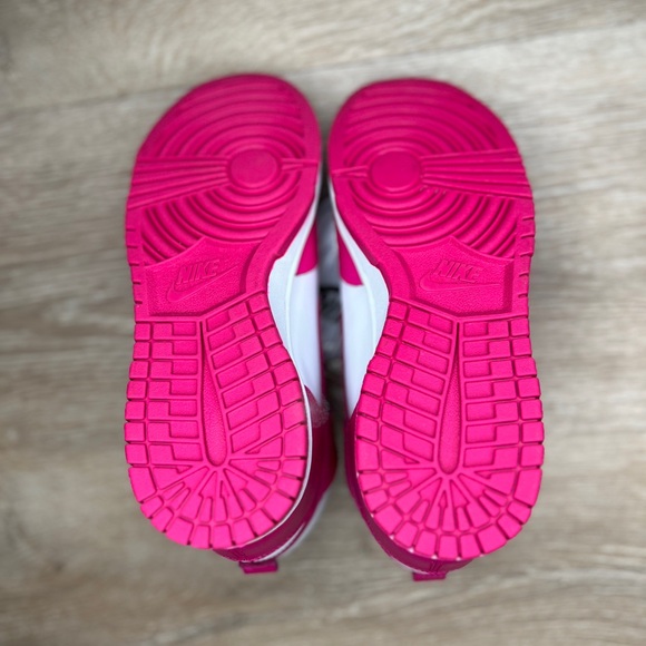 Nike Dunk High - Picture 8 of 8